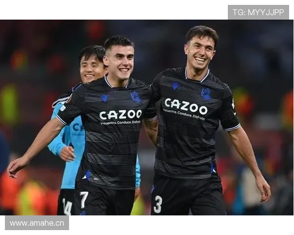 德保罗与祖比门迪：组织型后腰的战术角色与自由度对比