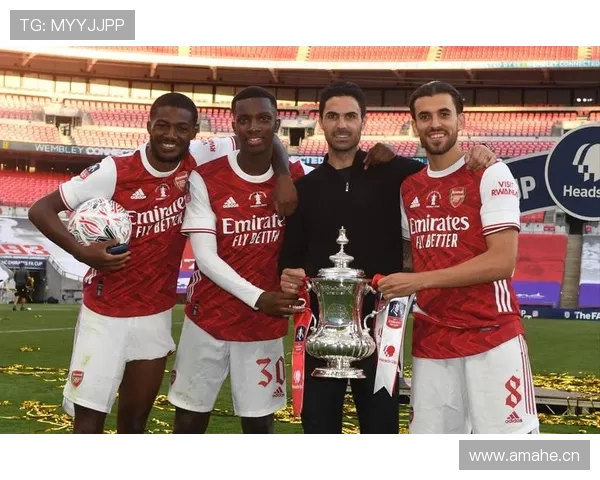 塞维利亚传统强队地位动摇,近期表现波动对竞争格局带来变化 塞维利亚传统强队地位动摇,近期表现波动对竞争格局带来变化