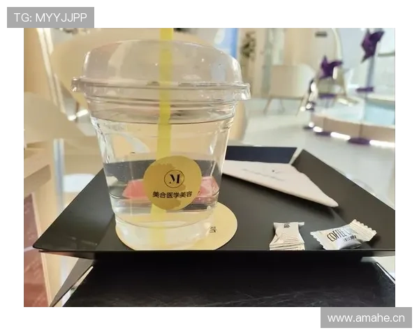 张博恒家的冰箱里居然塞满了蛋白粉，连饮料都得预约才能放进去